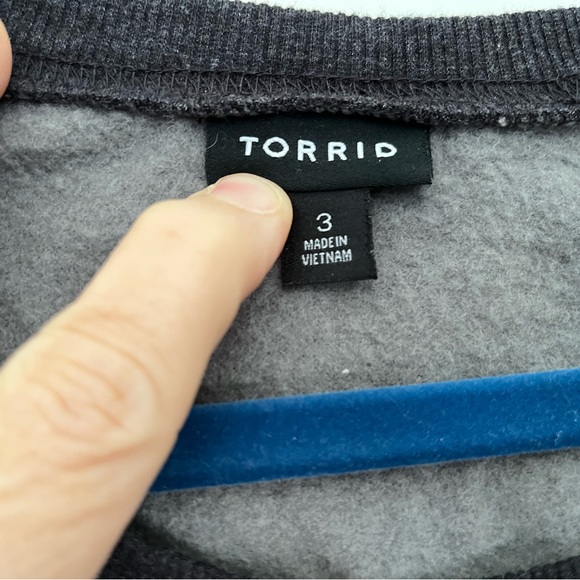 Torrid 3 Camo Like Crewneck - Picture 2 of 2